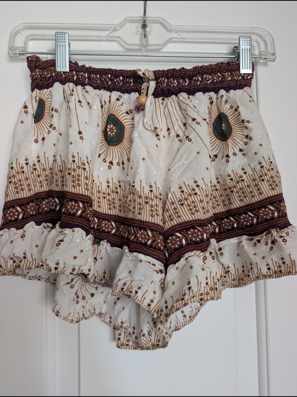 Boho Cream Ruffle Shorts - Picture 2 of 5